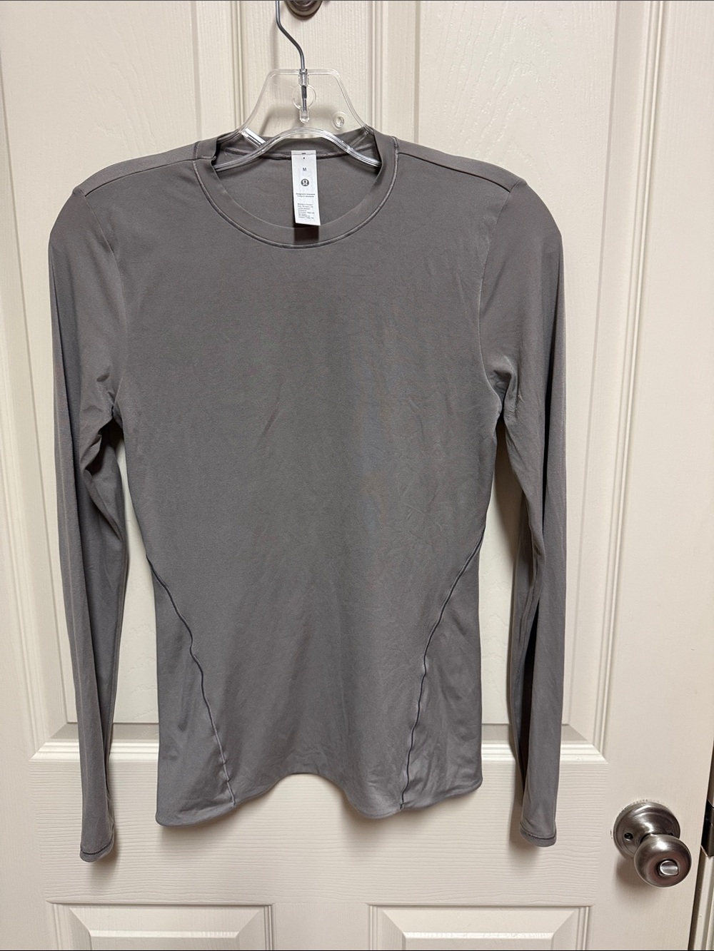 Lululemon Wundermost Ultra-Soft Nulu Crewneck Long-Sleeve Shirt
- Gray, M